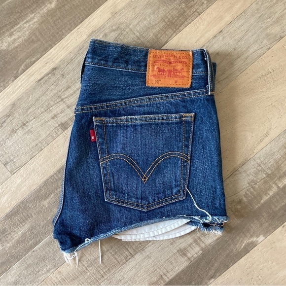 Levi's 501 Button Fly Cutoff Denim Jean Shorts Cheeky EB - Picture 3 of 14